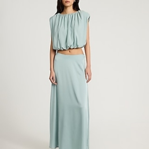 Express Crew Neck Cap Sleeve Pleated Top Sz M - Picture 10 of 10